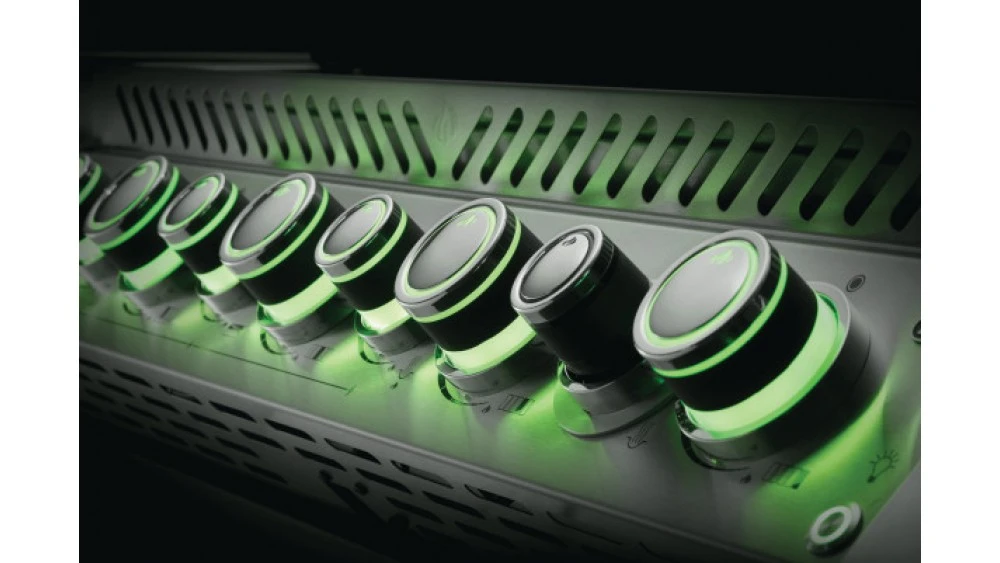 Napoleon Prestige PRO825RSBIPSS-3-GB Gas BBQ - Free Rotisserie And Cover - Image 12